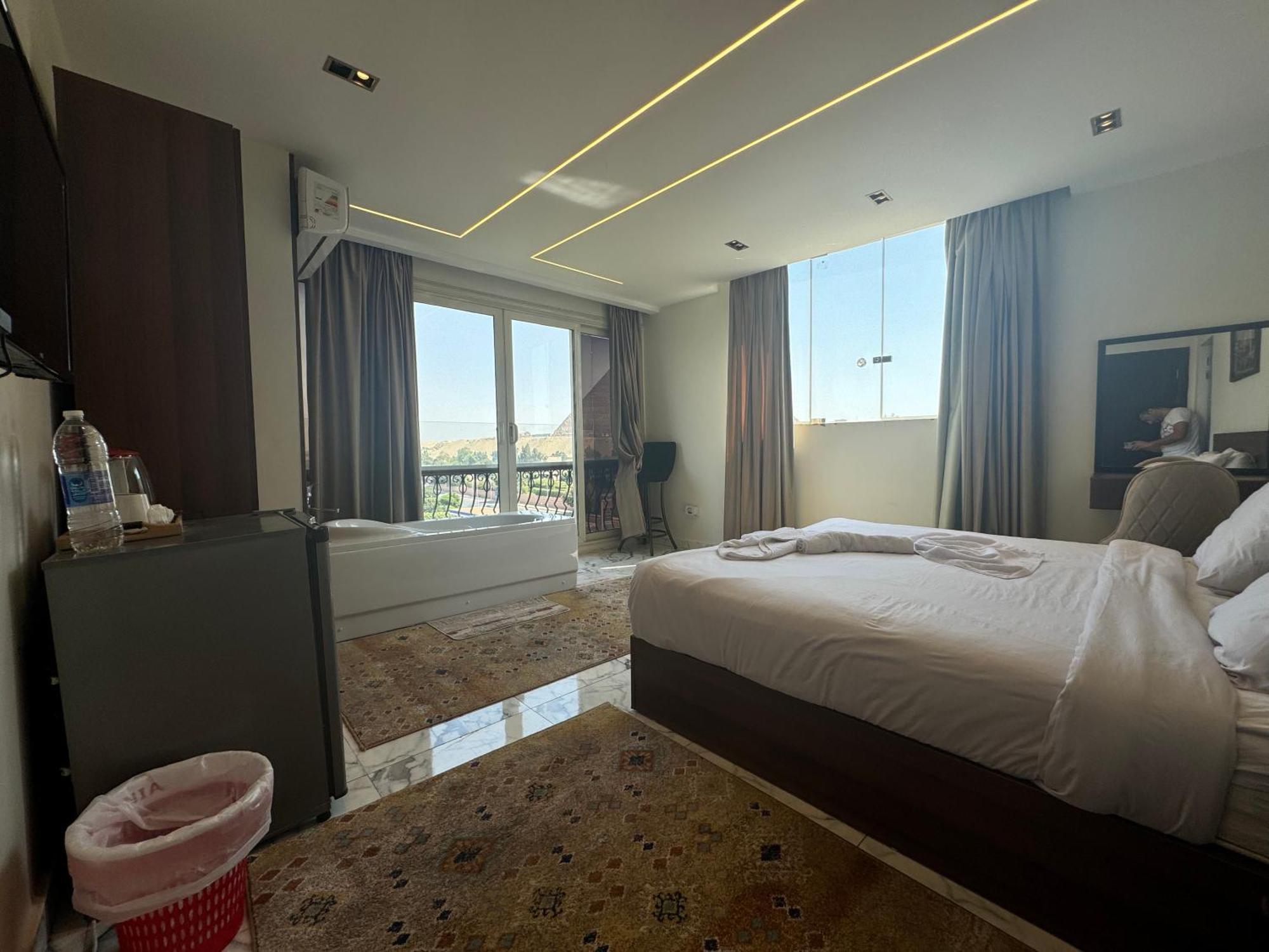 Unique Pyramids Boutique Inn Kafret el-Gabal Eksteriør bilde